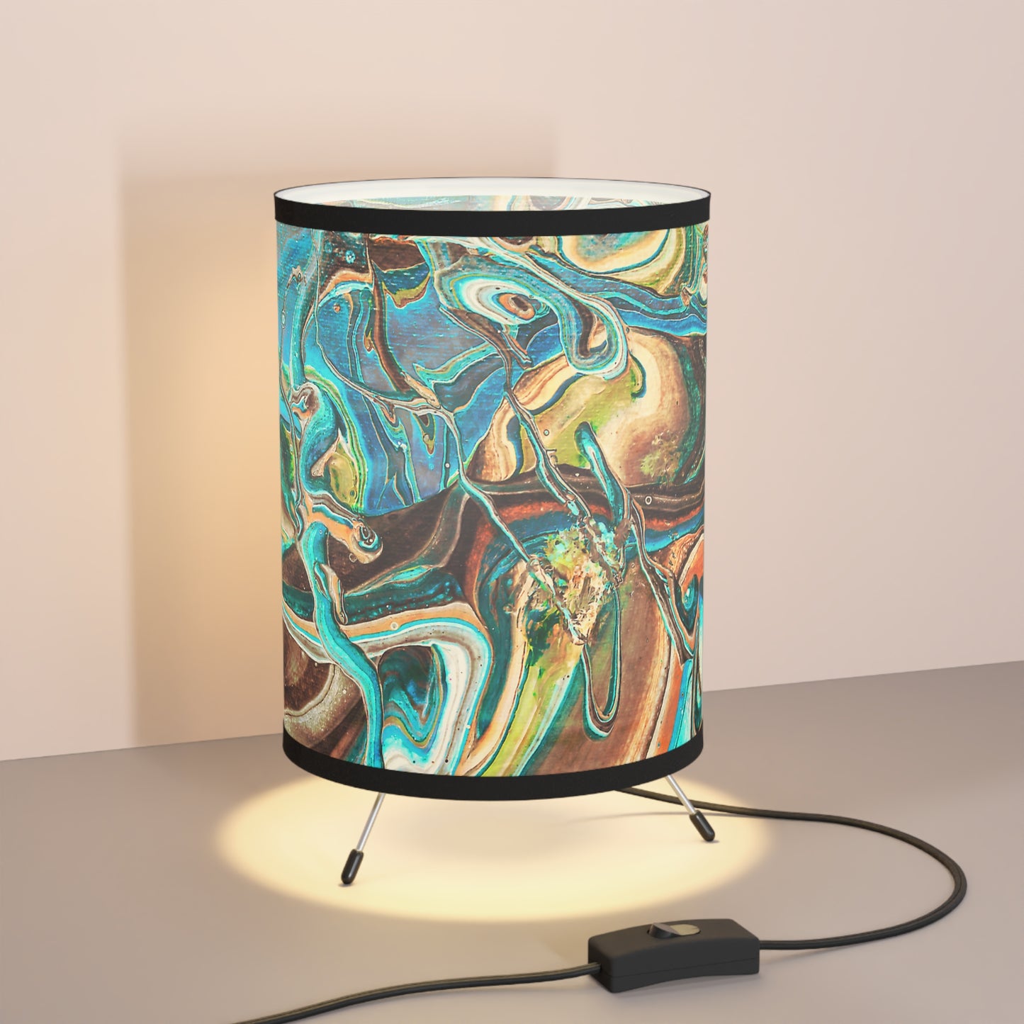 Tripod Lamp with High-Res Printed Shade, US\CA plug